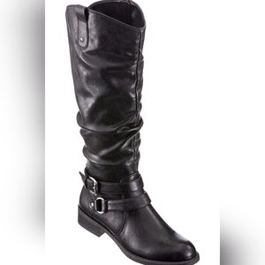 Women's Cliffs Lecia by White Mountain Size 8.5